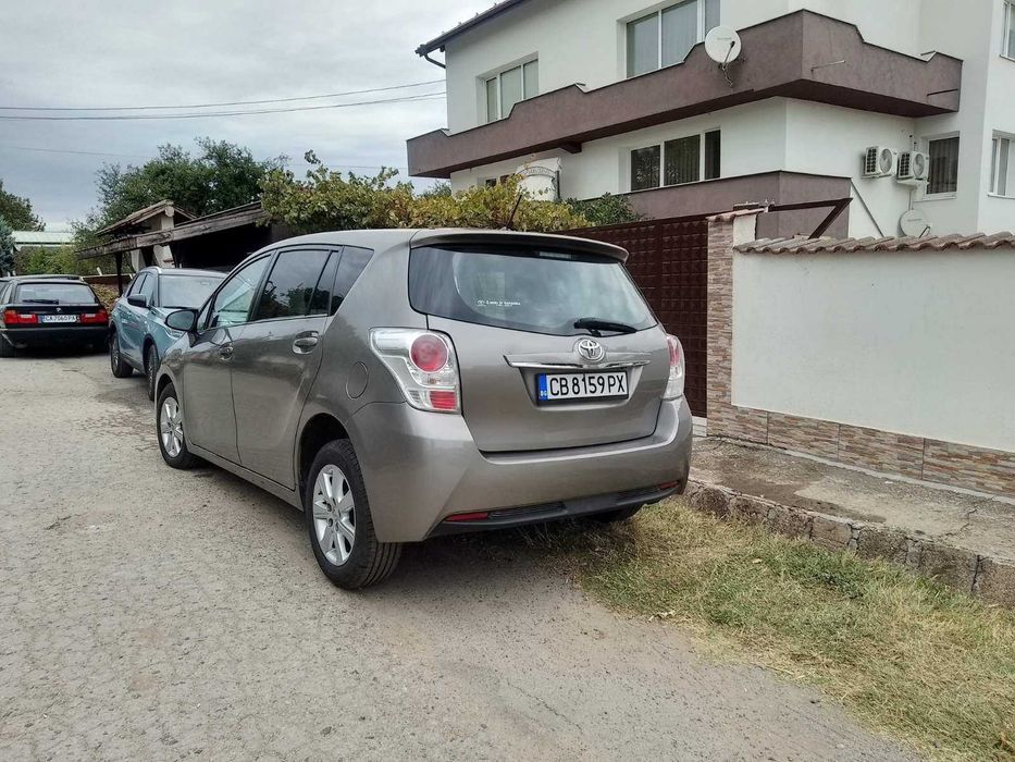 Тойота Версо 1,6 TD