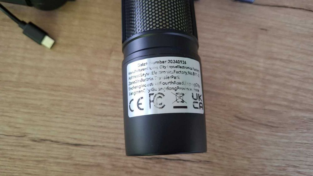 USB микрофон със стойка