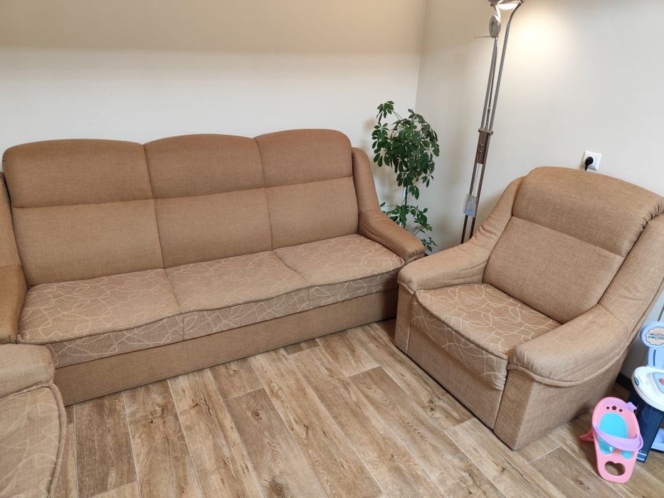 Canapea extensibila + 2 fotolii.