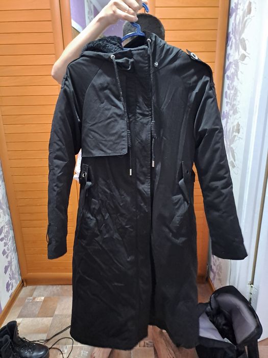 Продам парку очень теплая