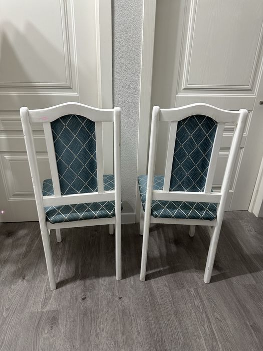 Стулья дерево белые синие