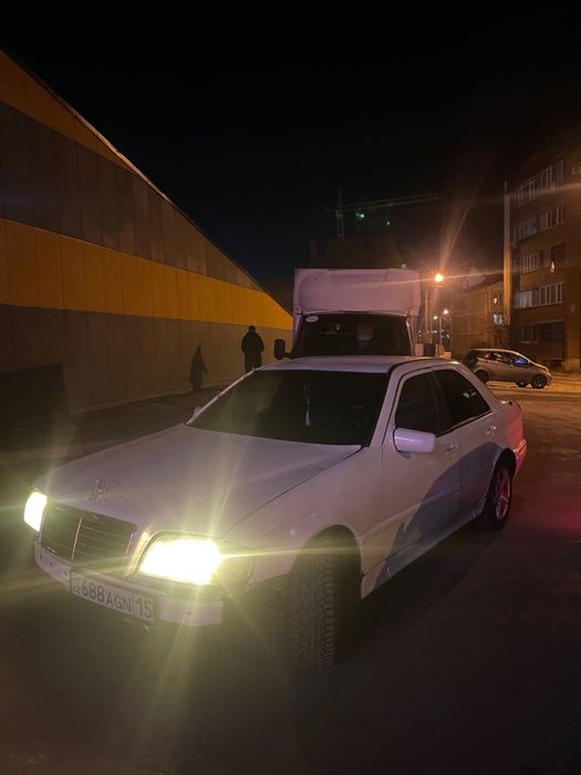 Мерседес c 180 w202