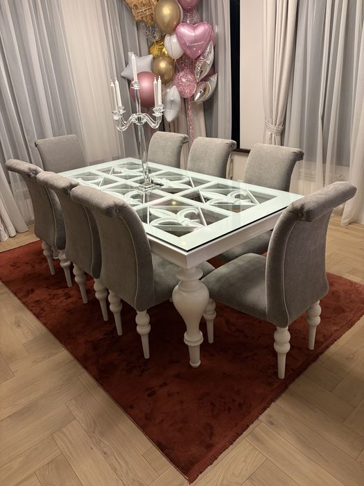 Стол обеденный со стульями