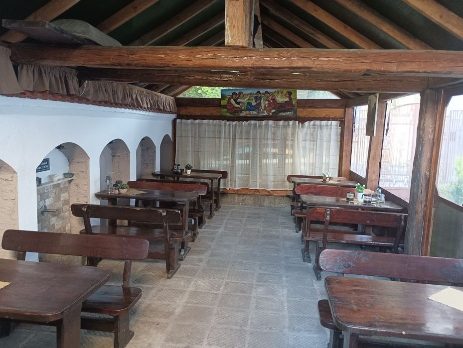 Продава се Къща в Провадия - 550 кв.м за 309 €/кв.м - Снимка #8