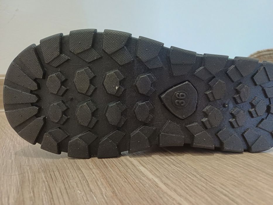 Угги тёплые новые 36 размер