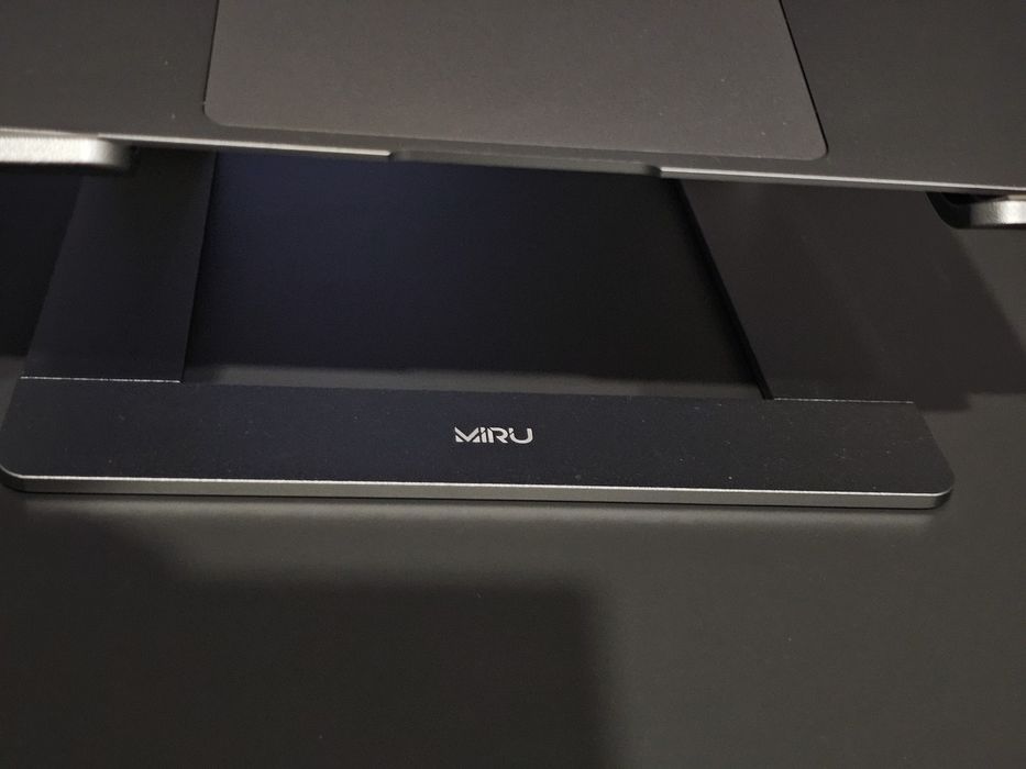 макбук эйр м1 Серый