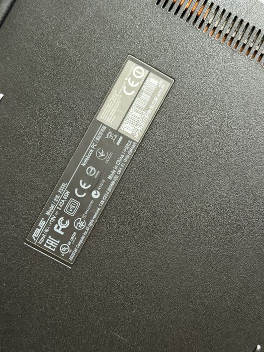 Laptop ASUS - X555L - SonicMaster Series(IceCool)