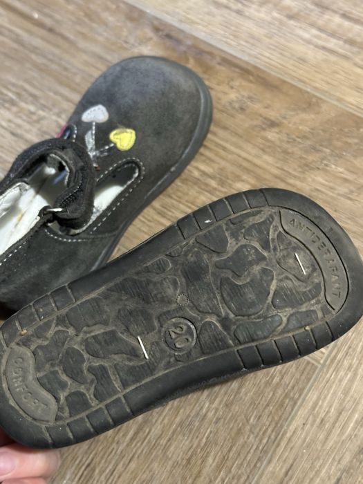 Обувь на девочку