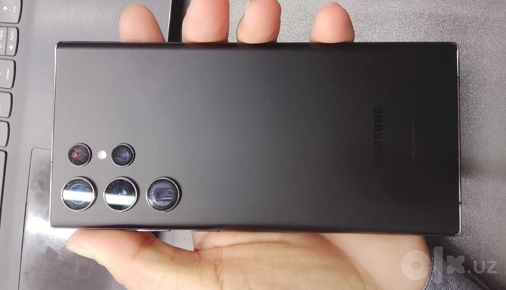 S22 ultra 12.256 ideal radnoy fon soya yoʻq 100%
