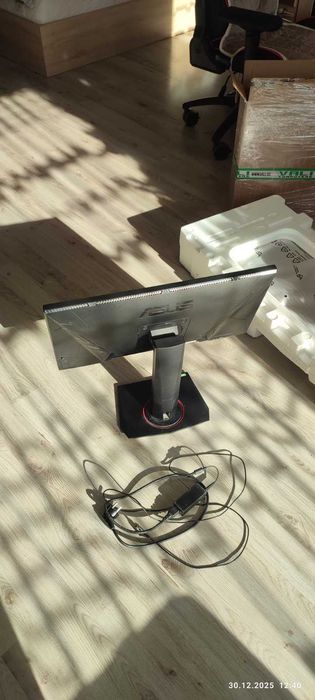 ASUS VG248QG монитор