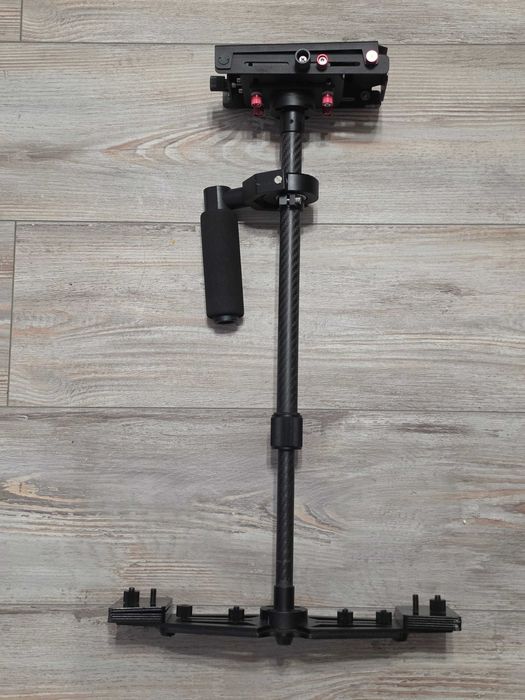 Glidecam/Steadicam Stabilizator fibra carbon 60cm Neewer