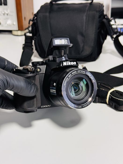 Aparat foto NIKON Coolpix P500 - ca nou - accesorizat + geantă
