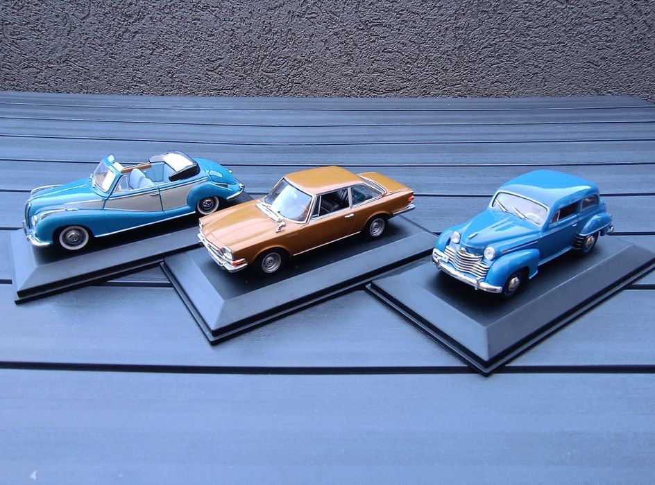 Trei machete scara 1:43