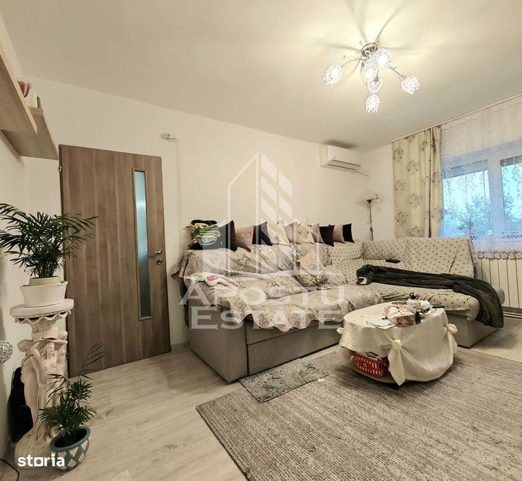 Apartament cu 3 camere, centrala proprie, Sag