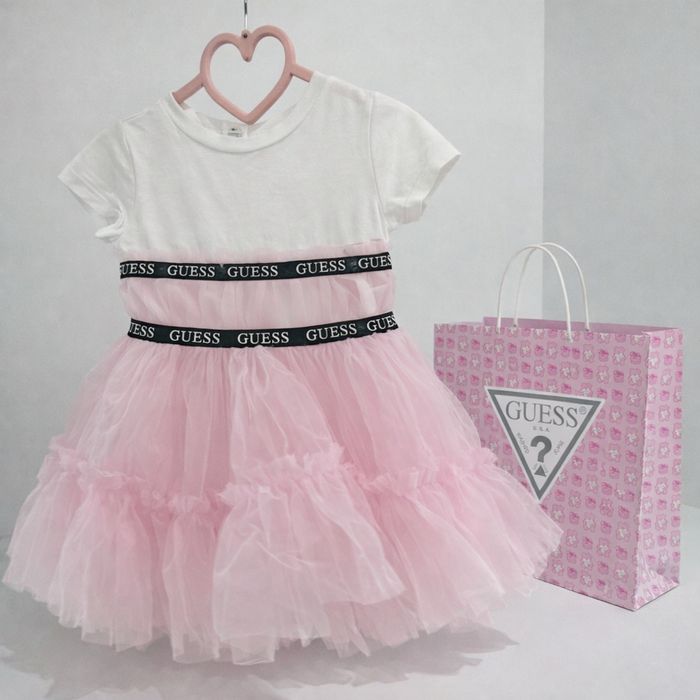 Рокли  на Guess 0-3 ,3-6 месеца