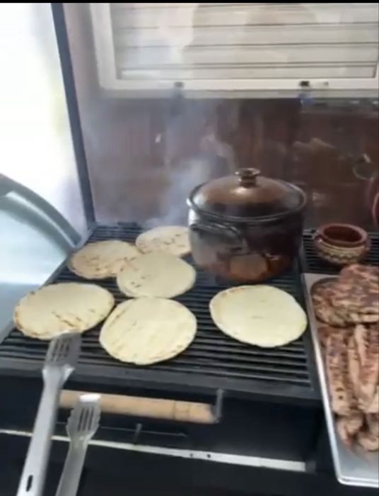 Професионална скара и топло бенмари