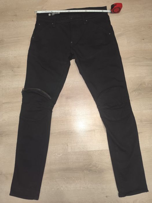 Vând blugi G-Star Raw