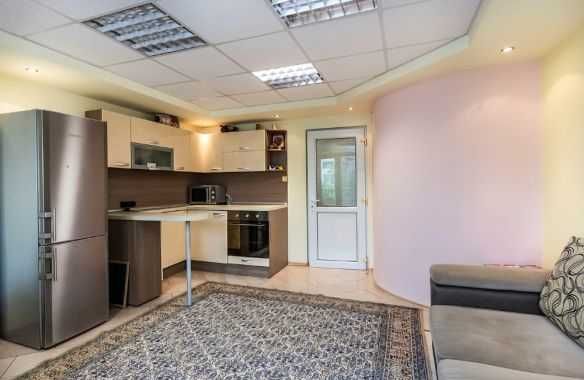 Дава се под наем Двустаен апартамент в Бургас, Възраждане - 70 кв.м за 235 € - Снимка #11