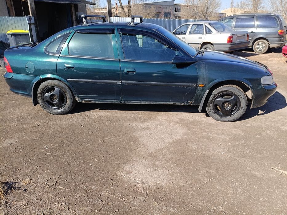 Продаю Опель вектра б