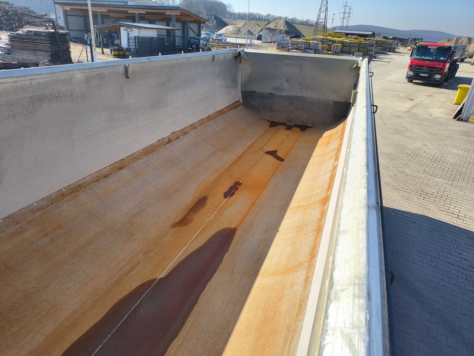 Semiremorca Schwarzmuller