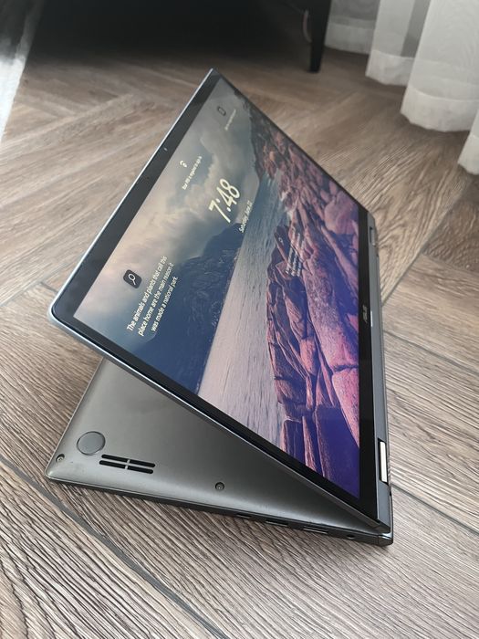 ASUS Zenbook UX462