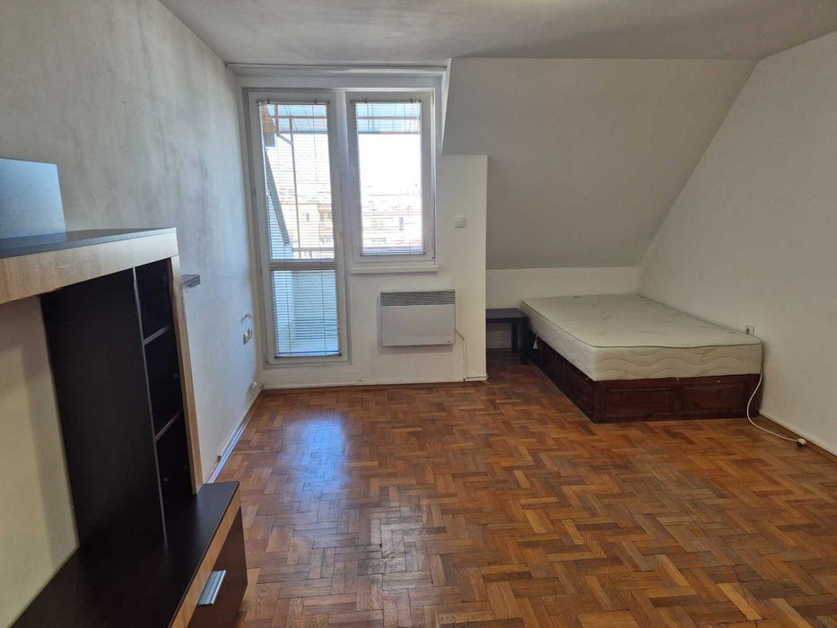 Дава се под наем Двустаен апартамент в София, Банишора - 62 кв.м за 265.2 € - Снимка #1