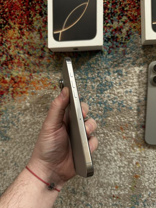 Iphone 16 pro max/16 pro