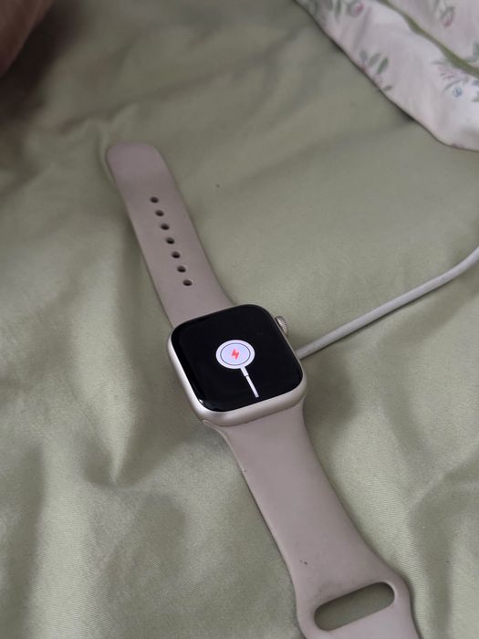 Aplle watch 8 поколение продается