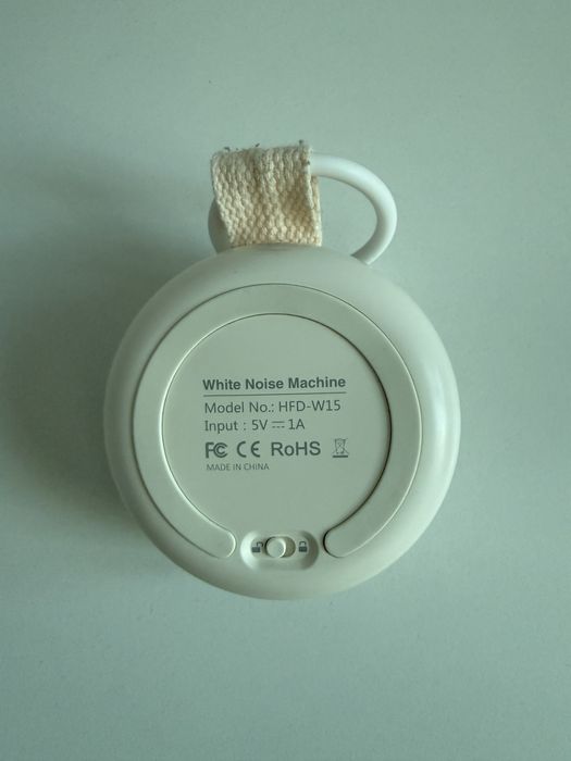 Ночник с белым шумом