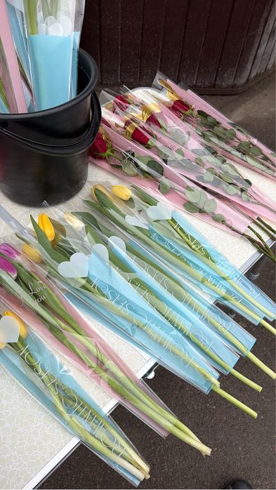 Тюльпаны все по 800 тг