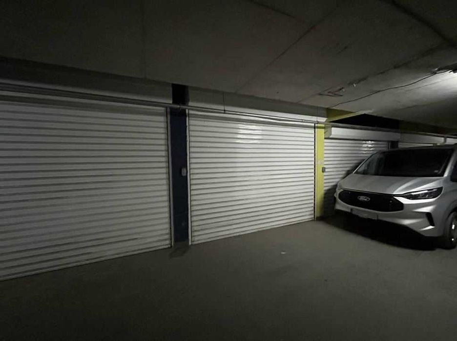 ГАРАЖ в Студентски град