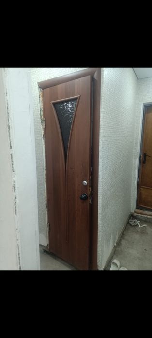 Продам межкомнатные двери