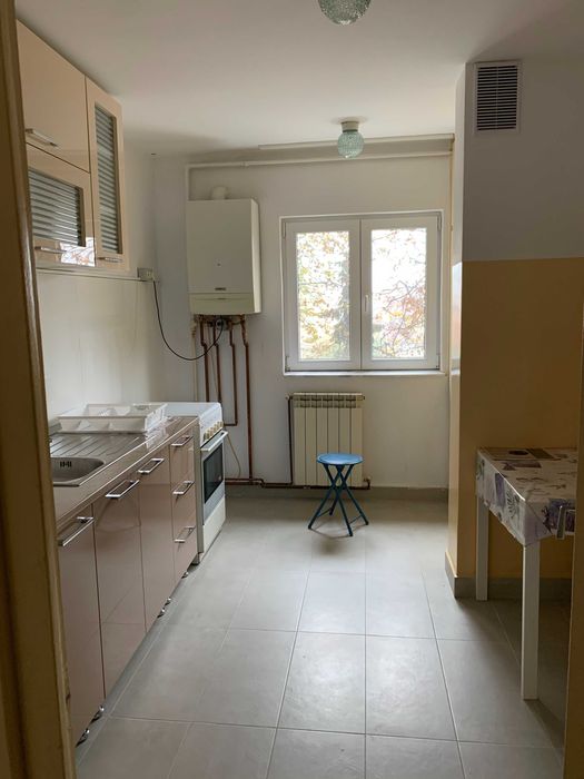 Dau in chirie ap 3 camere, decomandat, et.2, Pta Cipariu, Cluj-Napoca