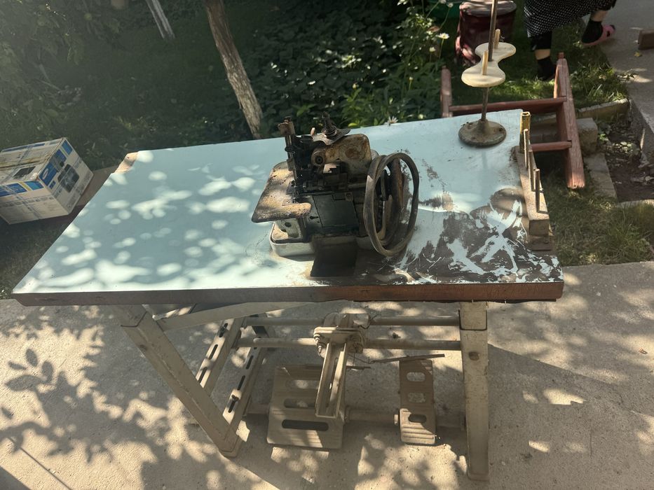 Швейная машина и оверлок