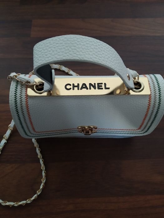 Chanel geanta de umar