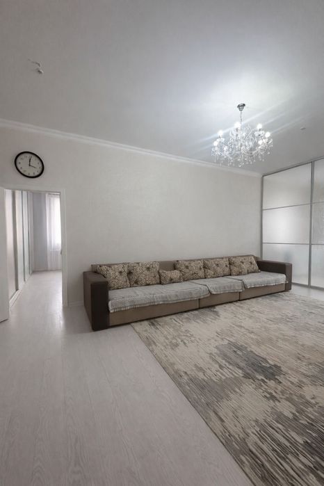 продам двухкомнатную квартиру