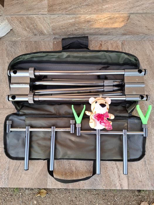 Rod pod 2 posturi Delphin RPX STALK SILVER