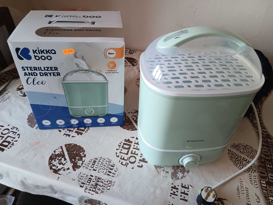 Продавам Стерелизатор за бебешки принадлежности в много добро съ