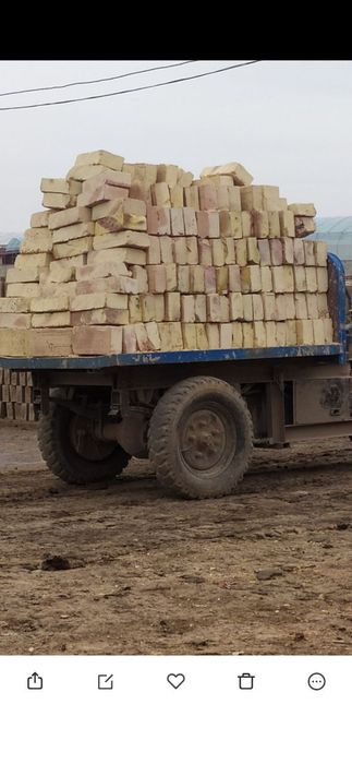 Тахиаташ Кирпич 900 som