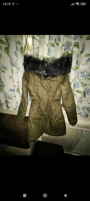 Продаётся зимняя куртка в отличном состоянии