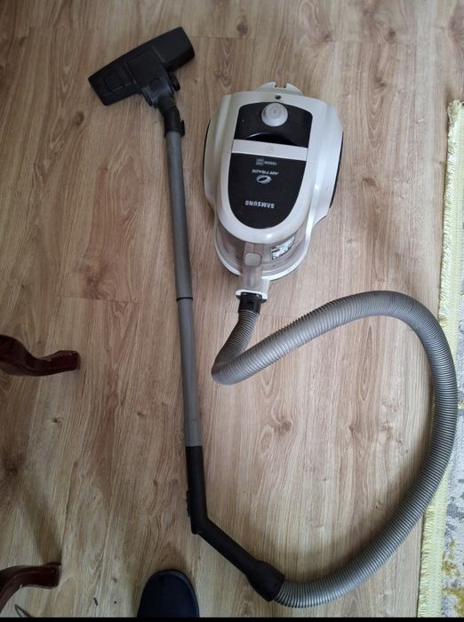 Пылесос для дома