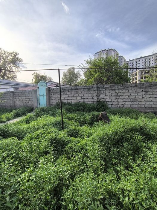 Продам 6,2 сотки в янгихаетском районе. Старые Сергели. В доль дороги.