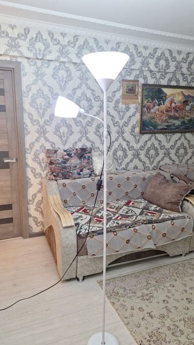 люстра и светильник