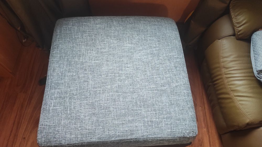 Ъглов холен диван