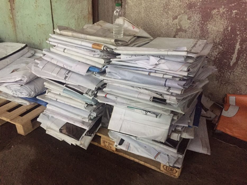 Винили билборди билбордове платна платнища покривала капси брезент