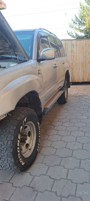 Toyota LandCruiser  105 k2