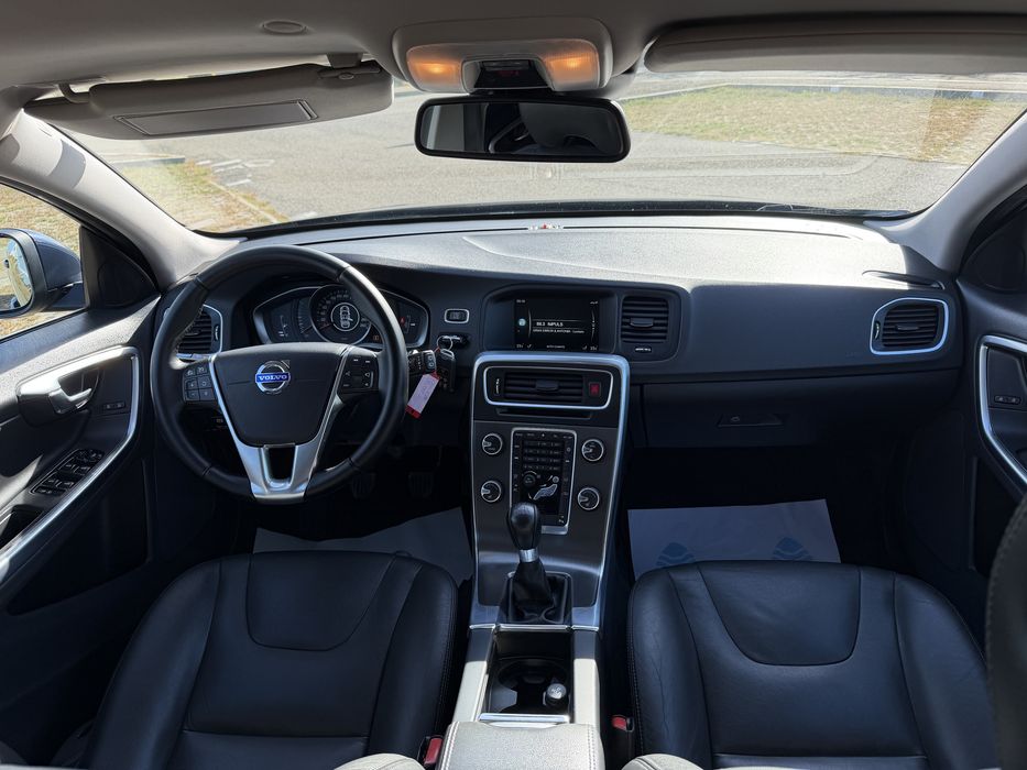VOLVO V60 2014 — imagine 3