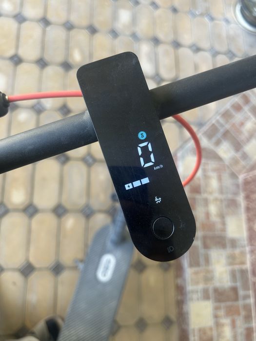 Электросамокат Xiaomi Pro