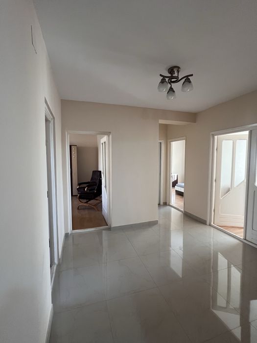 Apartament cu 4 camere de inchiriat in Zalau