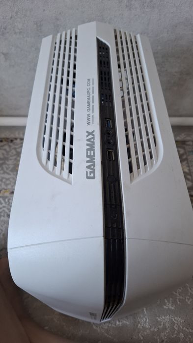 Продам корпус GameMax H601 White ТОРГ есть